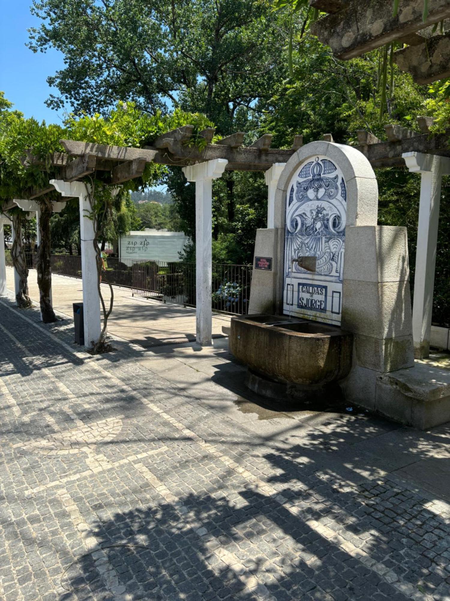 Aconchego Home Caldas de Sao Jorge Εξωτερικό φωτογραφία